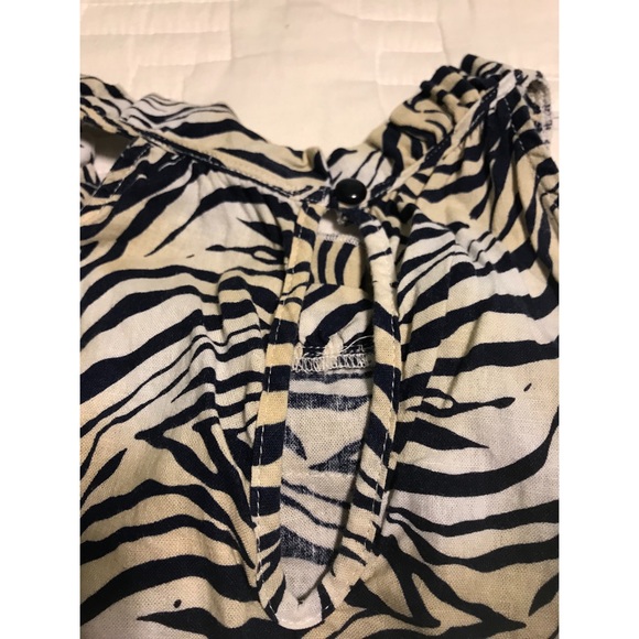 Saint Tropez West Sleeveless Top - Picture 4 of 5